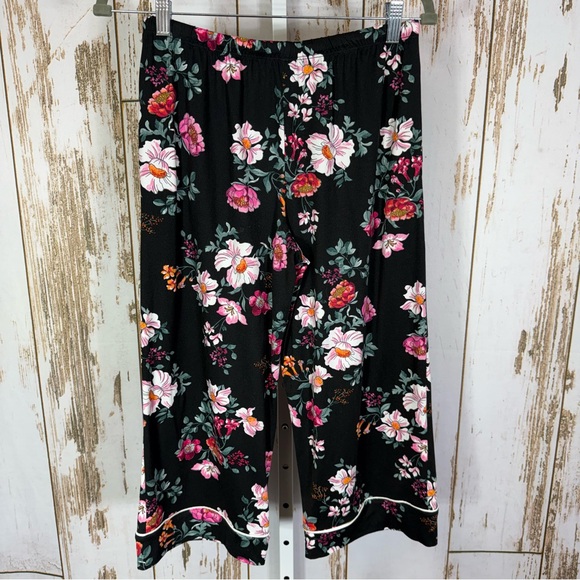 Room Service, Floral Black Pajama Set. Size Small. In excellent condition! - Picture 7 of 9